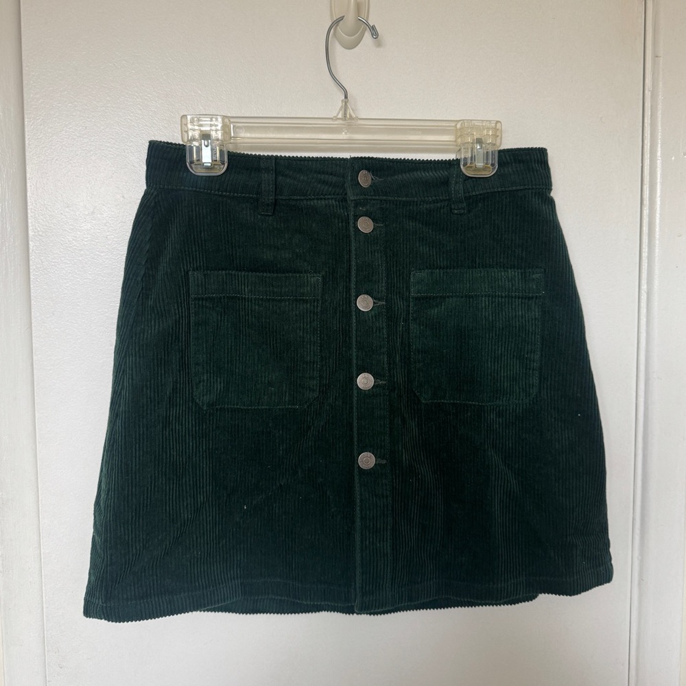 Green Corduroy High Waisted Button-Front Skirt. Size medium.